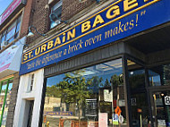 St Urbain Bagel Bakery outside