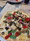 Mod Pizza food