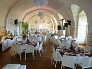 Chateau Du Coudray Montpensier food