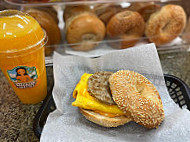 Chevita's Juice Bagels food