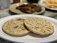 Tipicos Centro America Pupusas food