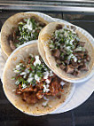 Taco Veloz food