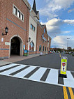 Wegmans outside