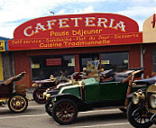 Caféteria Pause Déjeuner outside