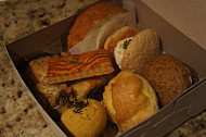 Golestan Bakery food