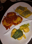 Osteria Del Tortellino food