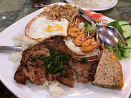 Lacay Cholon food