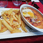 Le Chaudron food