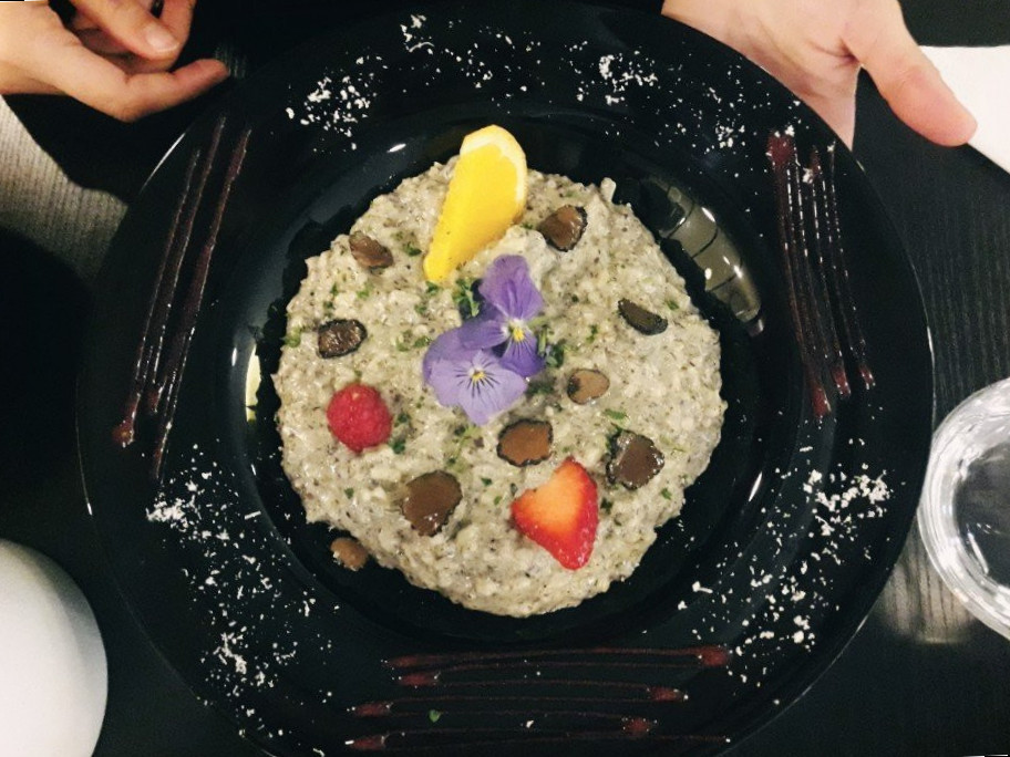 restaurant image