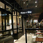 Pizza E Vino inside