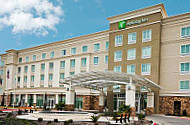 Holiday Inn Suites Waco Northwest, An Ihg outside