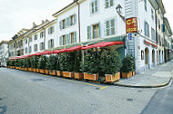 Café des Négociants outside