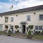 The Cavendish Arms outside