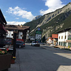 Gasthof Risserhof outside