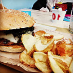 Celestino Street Burger food