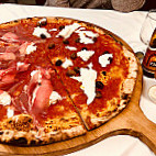 Pizzeria Cristallo food