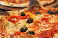 Crust Pizzeria food