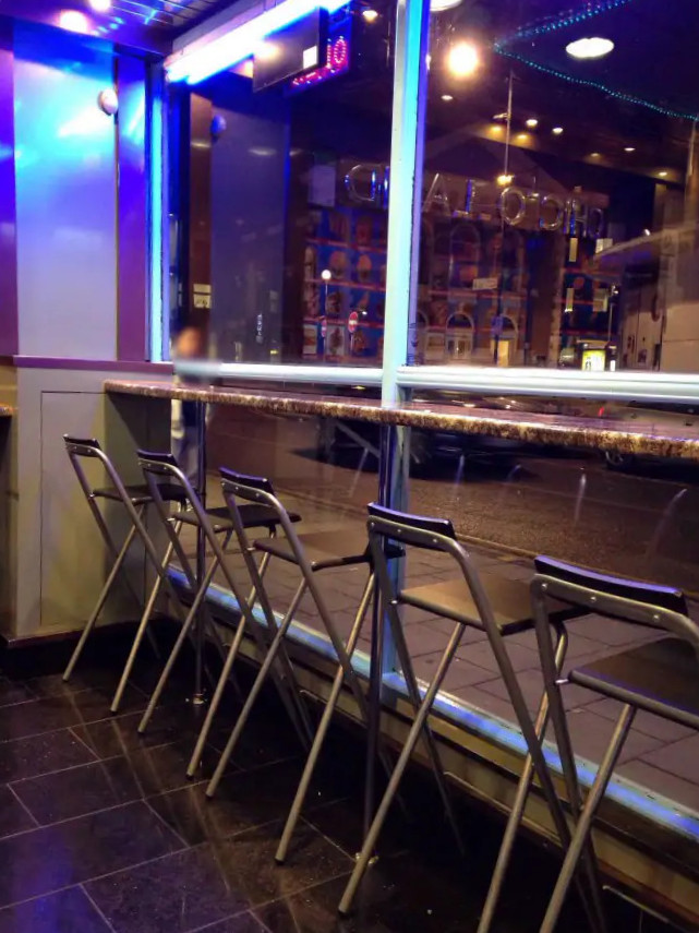 restaurant image