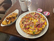 Pizza Pioneer food