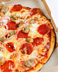 Blaze Pizza food