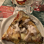 Pizzeria Little Italy Borsieri food