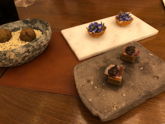 restaurant image