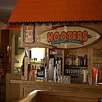 Hooters Frankfurt food