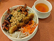 Hủ Tiếu Miền Tay food