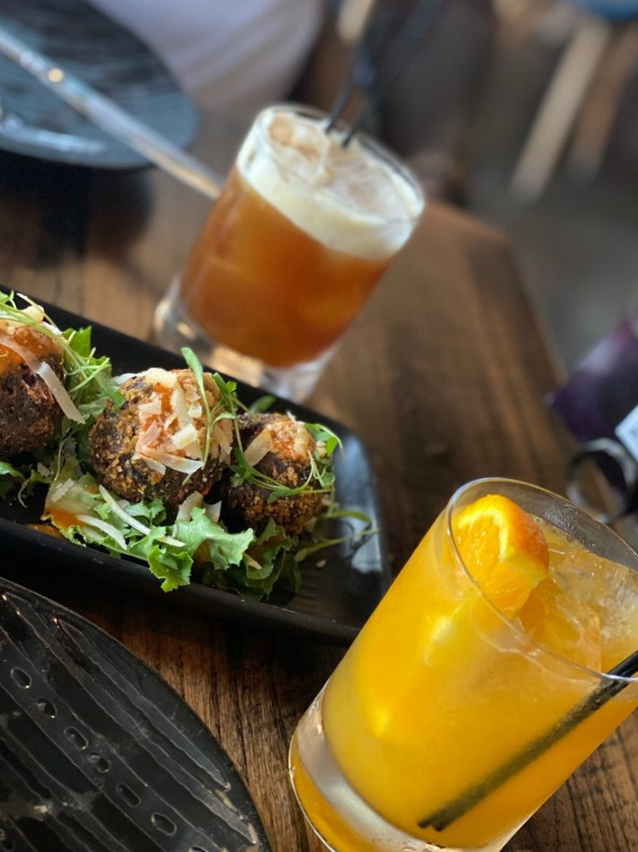 restaurant image