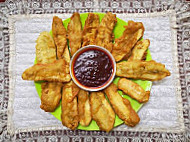 Adel Pisang Goreng food