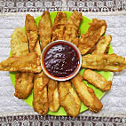 Adel Pisang Goreng food