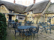 Wykham Arms inside