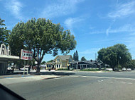 La Poblana Bakery outside