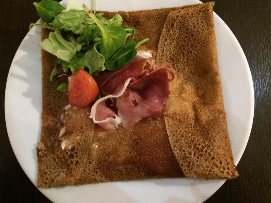 restaurant image