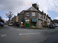 Hudson's Ice Cream Parlour outside