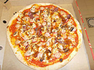 La Compoz' Pizza food