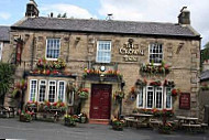 The Crown Inn outside