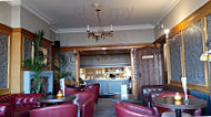 Harry's And Brasserie inside