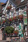 Historisches Gasthaus Zum Grünen Baum inside