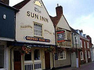 The Sun Inn outside