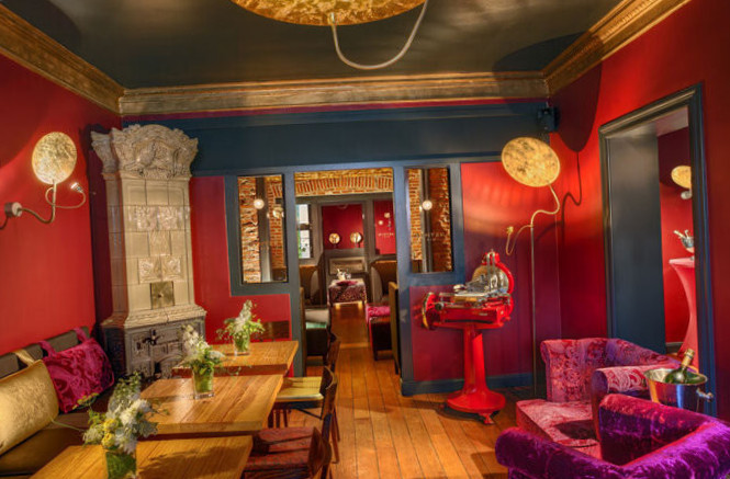 restaurant image