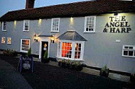 Angel And Harp, Dunmow outside