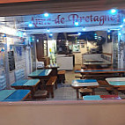 Creperie Anne de Bretagne inside