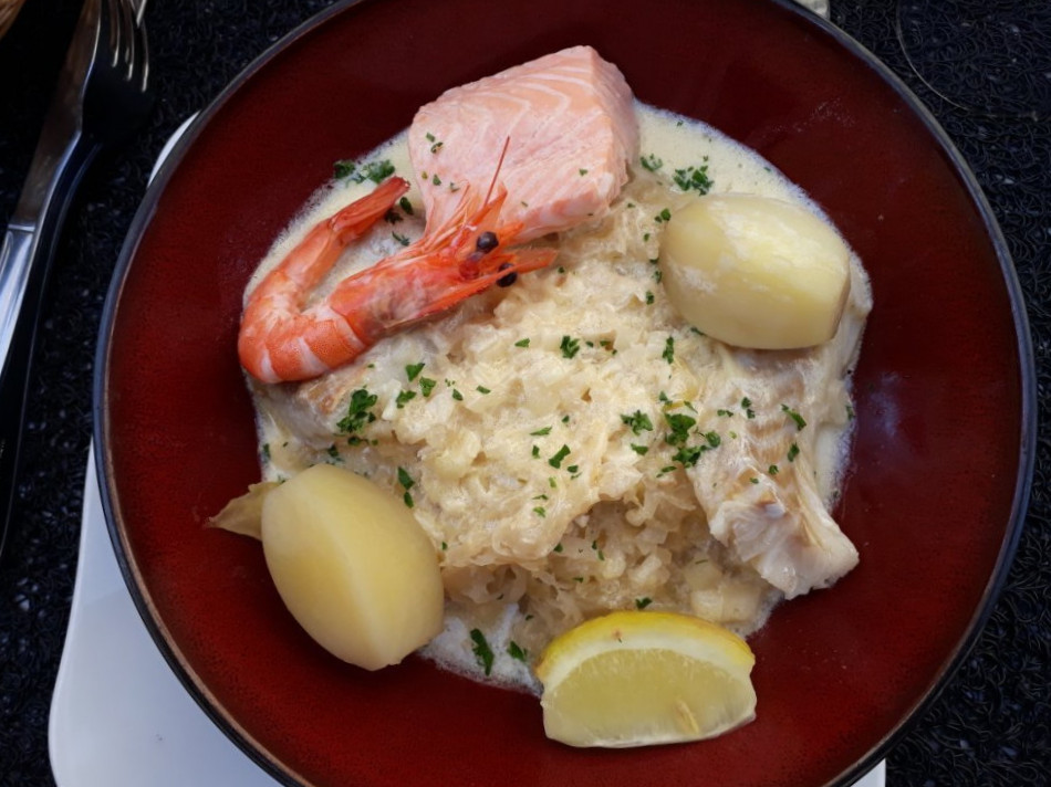 restaurant image