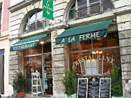 A La Ferme outside