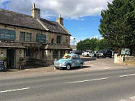 The Old Bear Inn outside