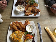 Hamilton Russell Arms food