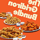 Hooters Davenport food