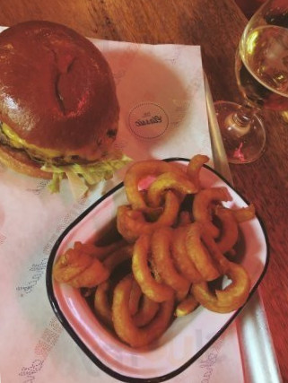 restaurant image