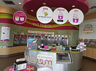 Menchie's Frozen Yogurt food